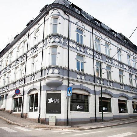 Henriks Hotell 시엔 외부 사진