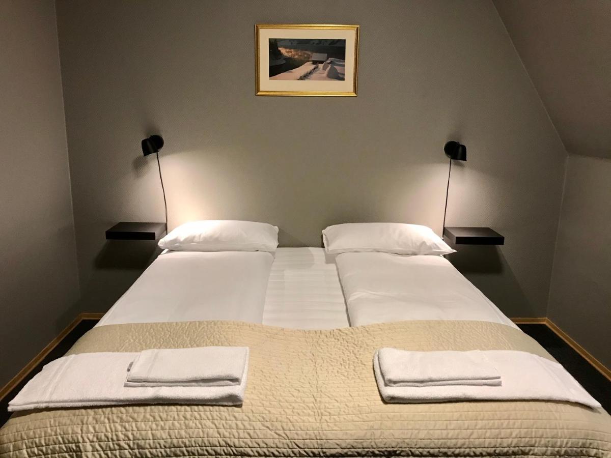 Henriks Hotell 시엔 외부 사진