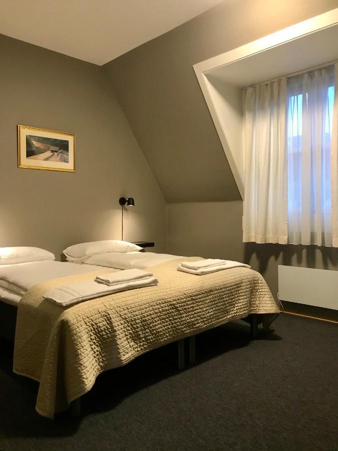 Henriks Hotell 시엔 외부 사진