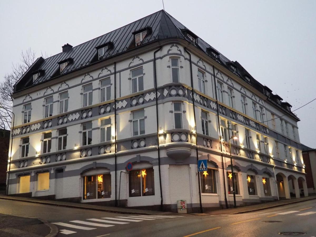Henriks Hotell 시엔 외부 사진