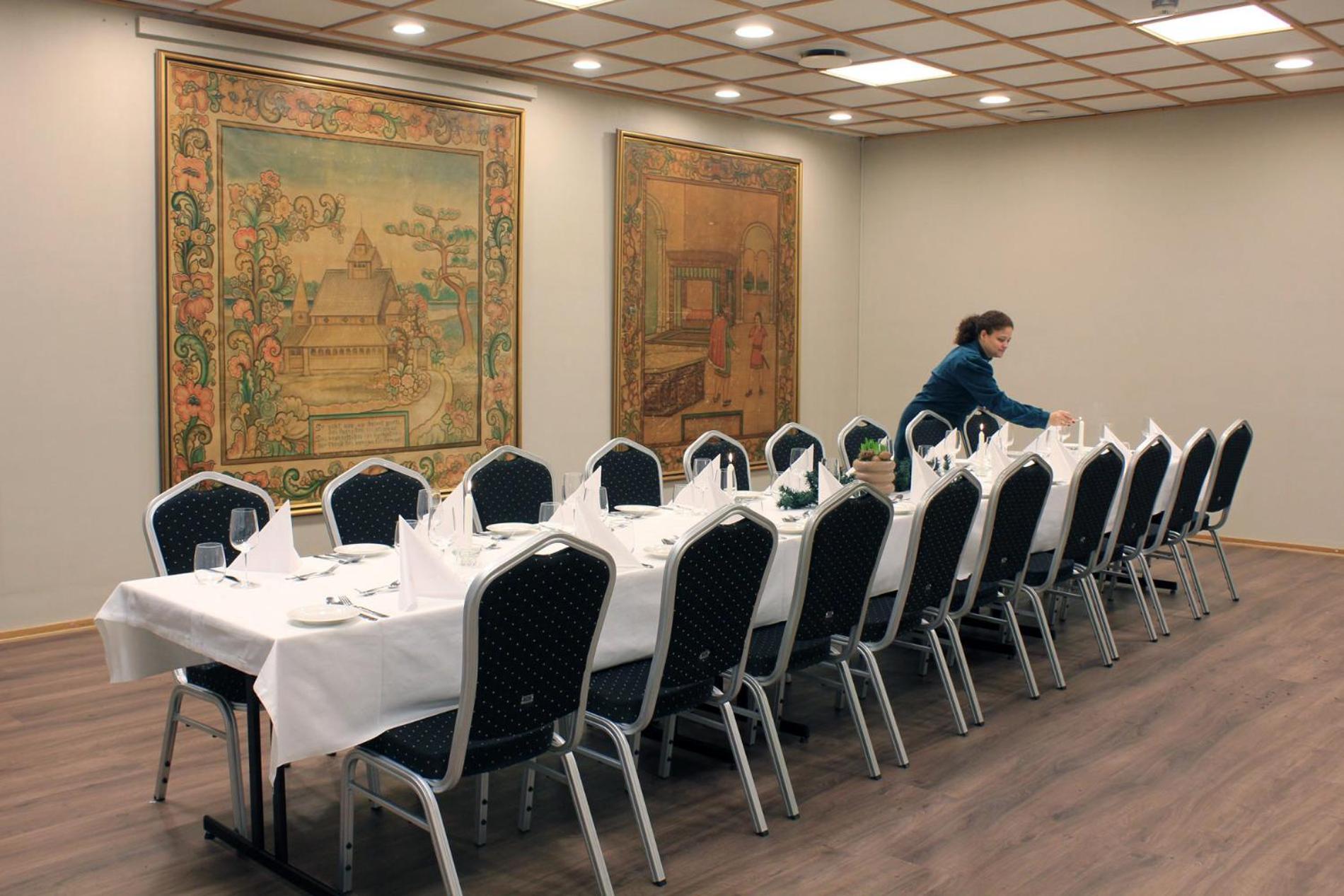 Henriks Hotell 시엔 외부 사진